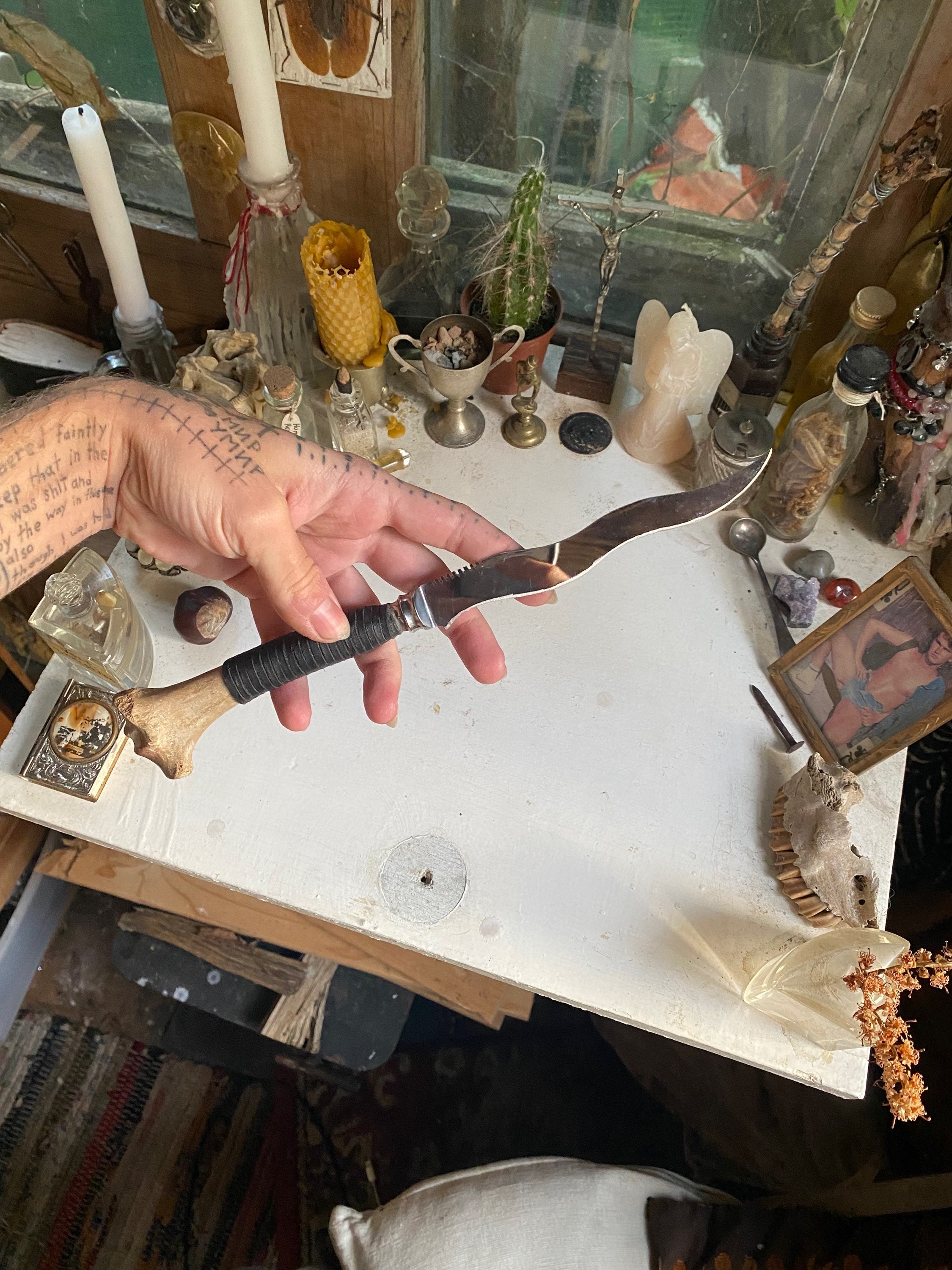 Wave Blade and Bone Dagger image 5