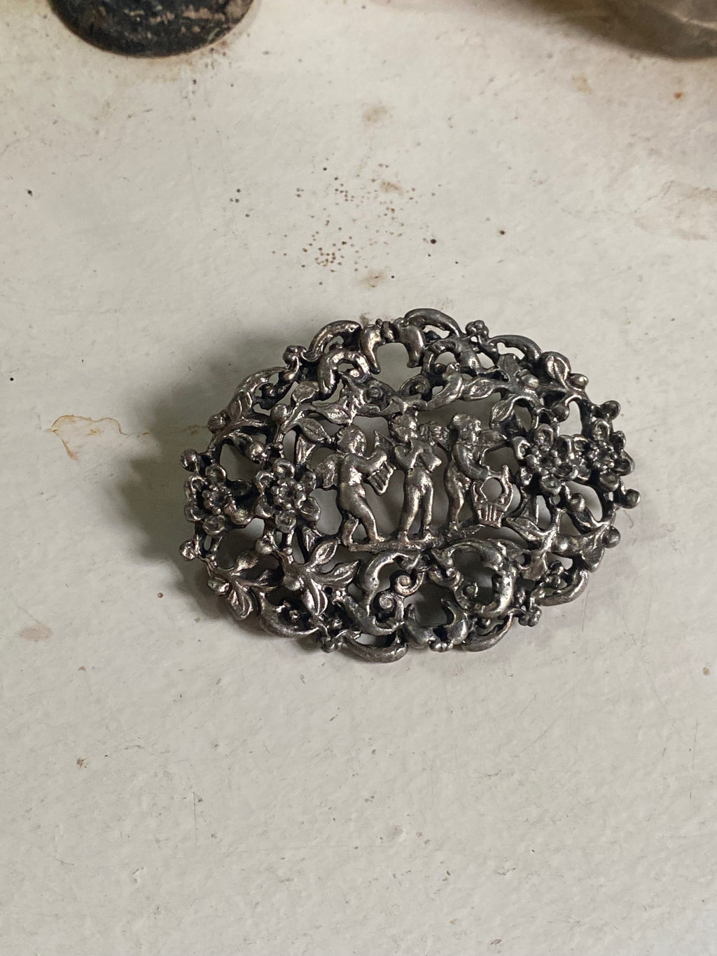 Filigree Victorian Brooch with Angels image 2