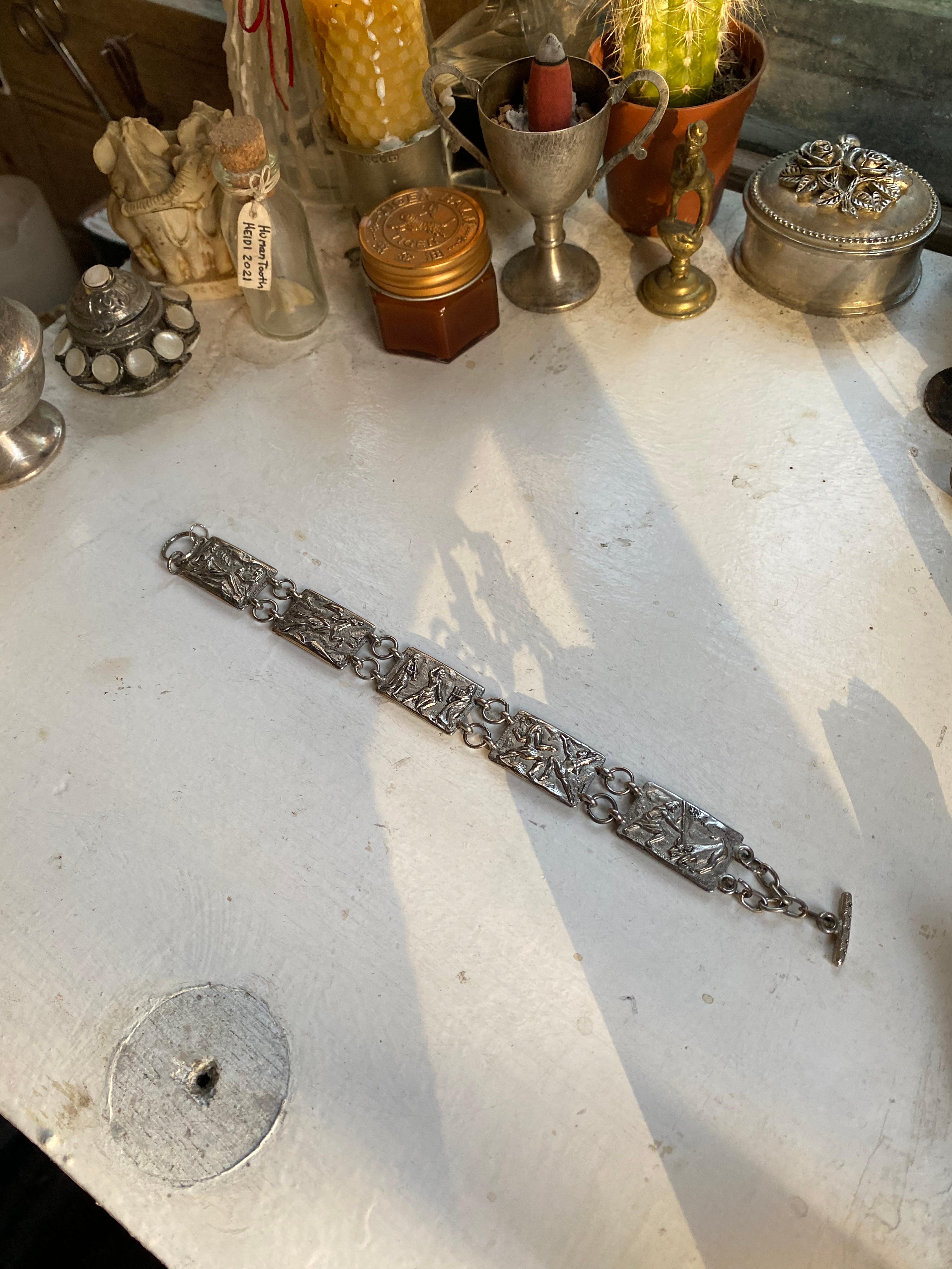 Vintage Scenery Plates Bracelet image 4