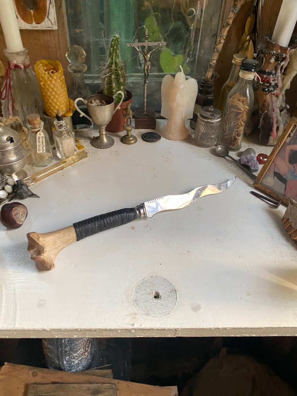 Wave Blade and Bone Dagger image 0