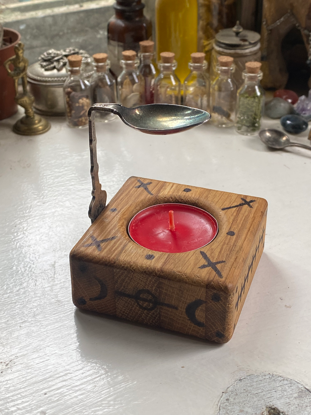 Wooden Essential Oil Burner image 3