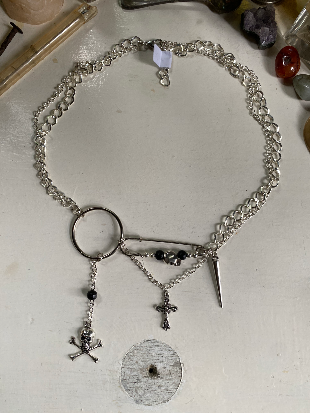 Assymetrical Chain Necklace with Skulls image 1