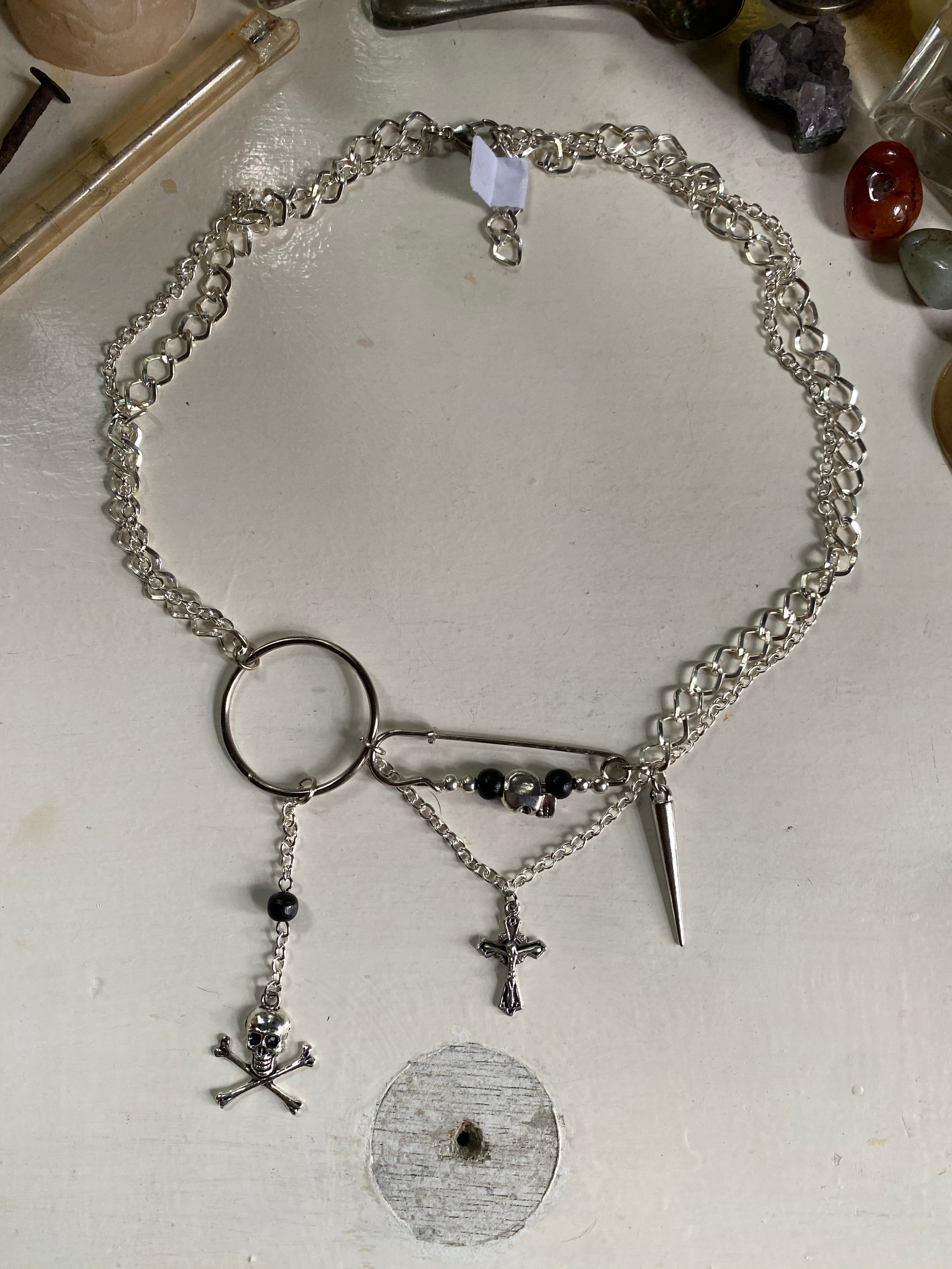 Assymetrical Chain Necklace with Skulls image 1