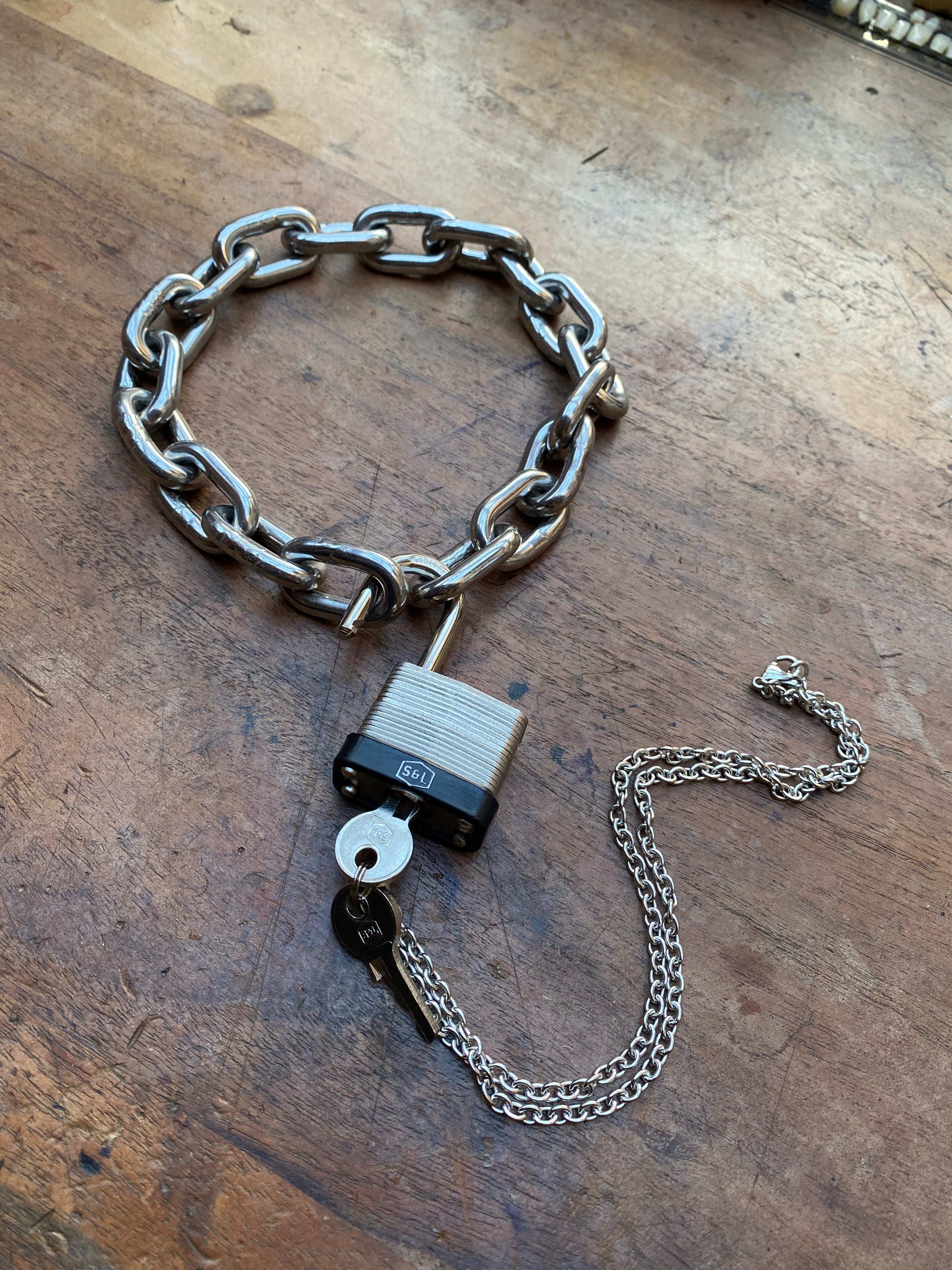Heavy Stainless Steel Locked Collar and Keys Set