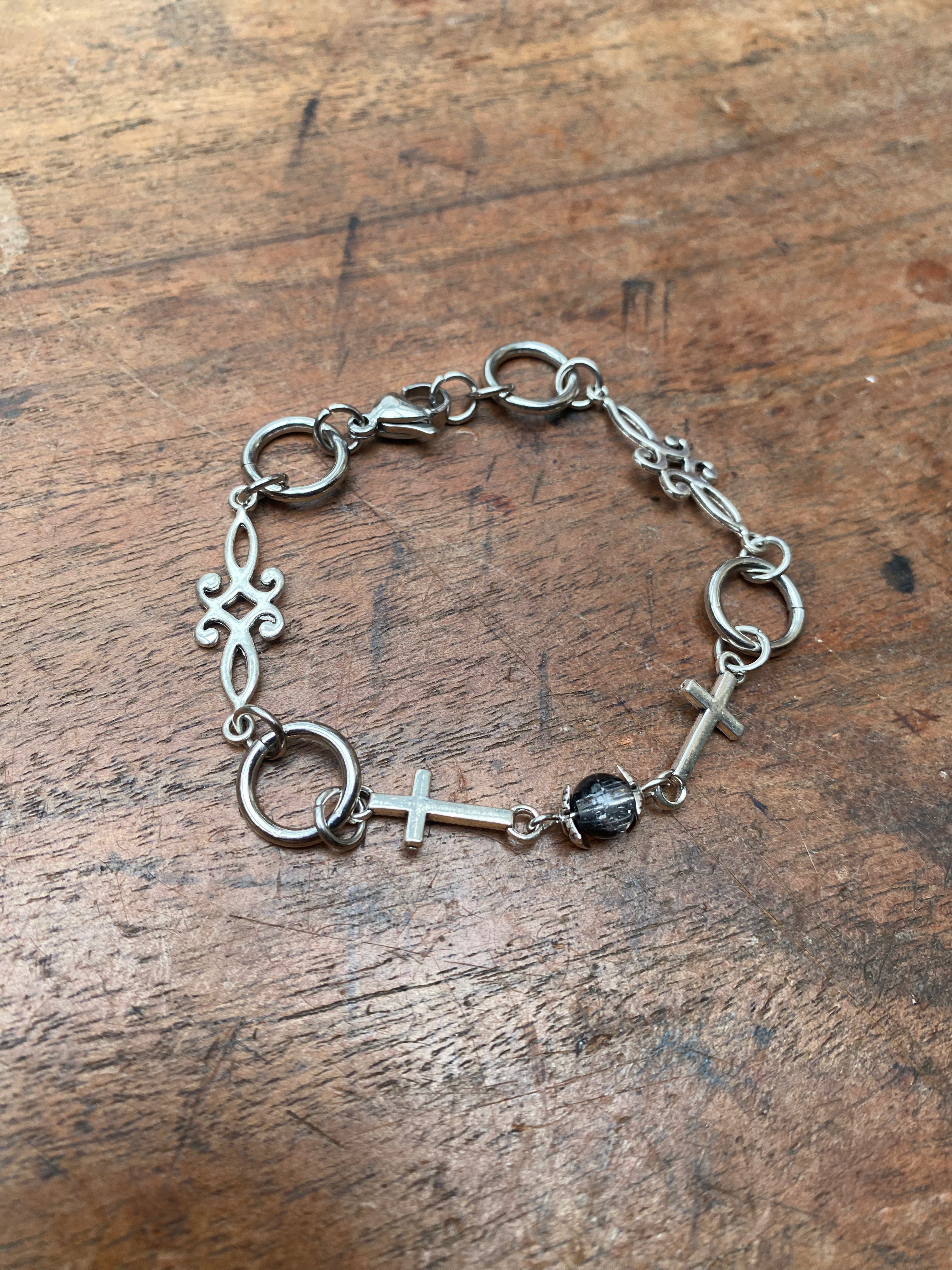 Crosses and Cracked Glass Bead Bracelet
