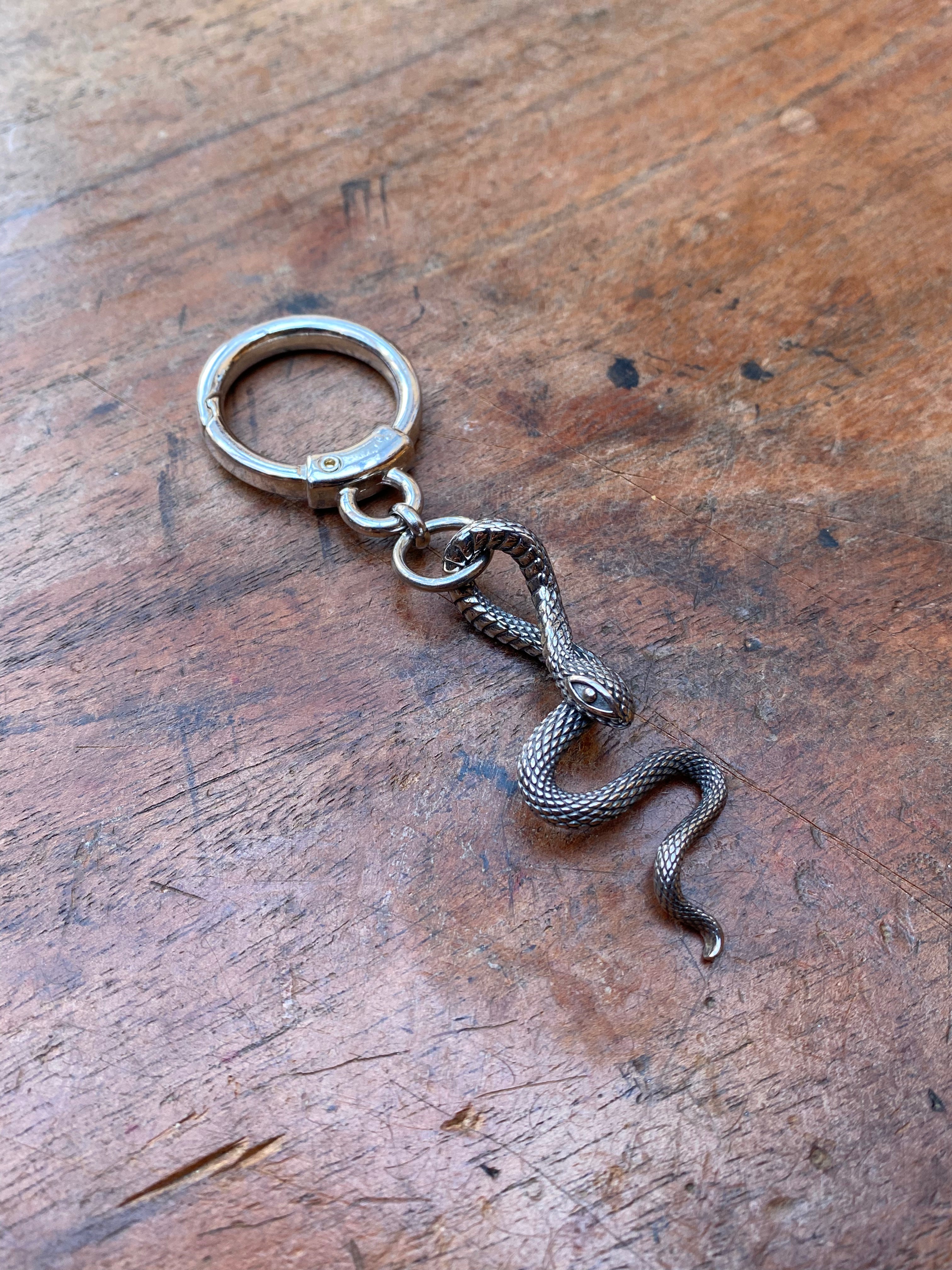Snake Round Clasp Keychain