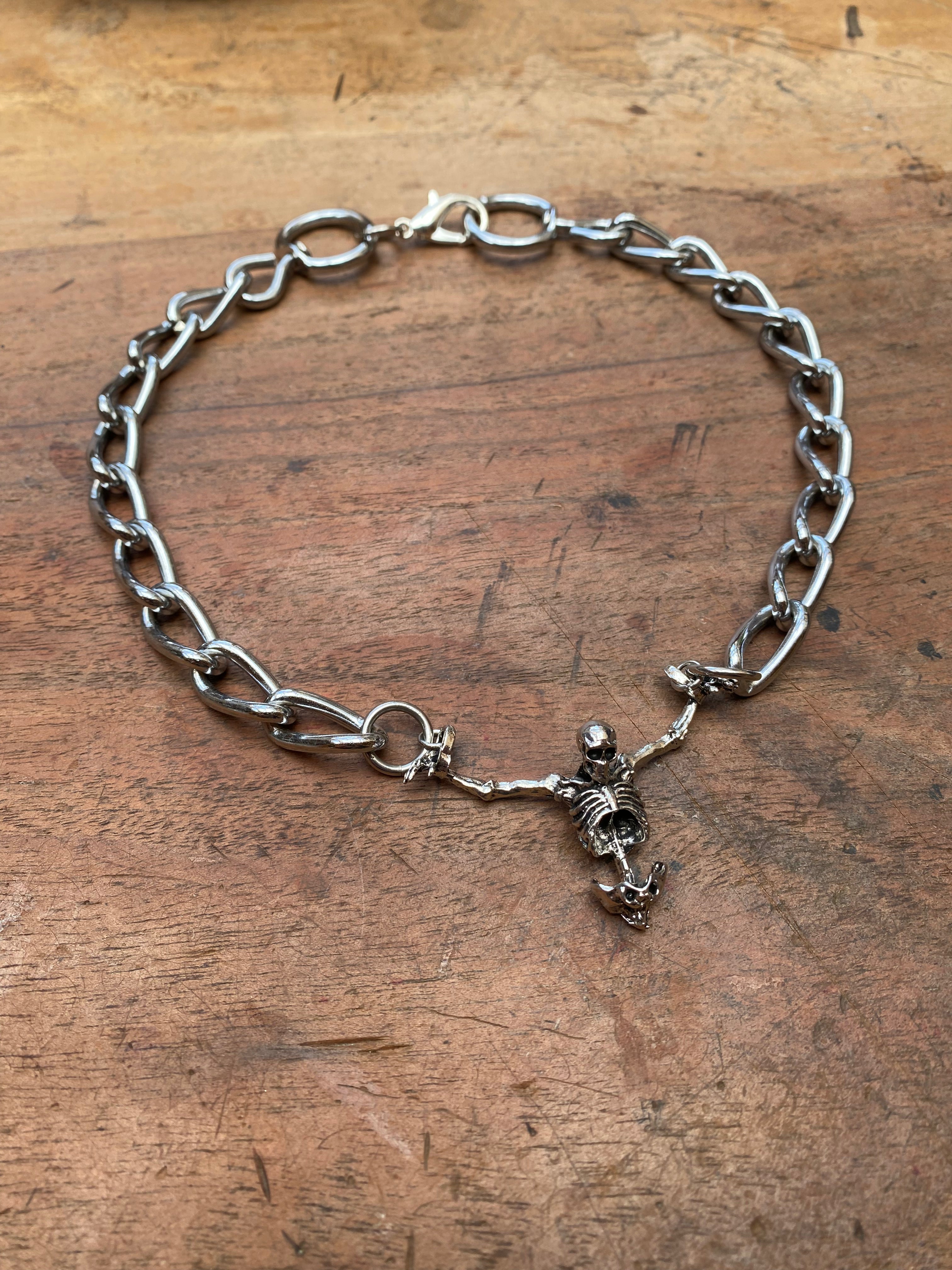 Hanging Skeleton Chunky Chain Necklace