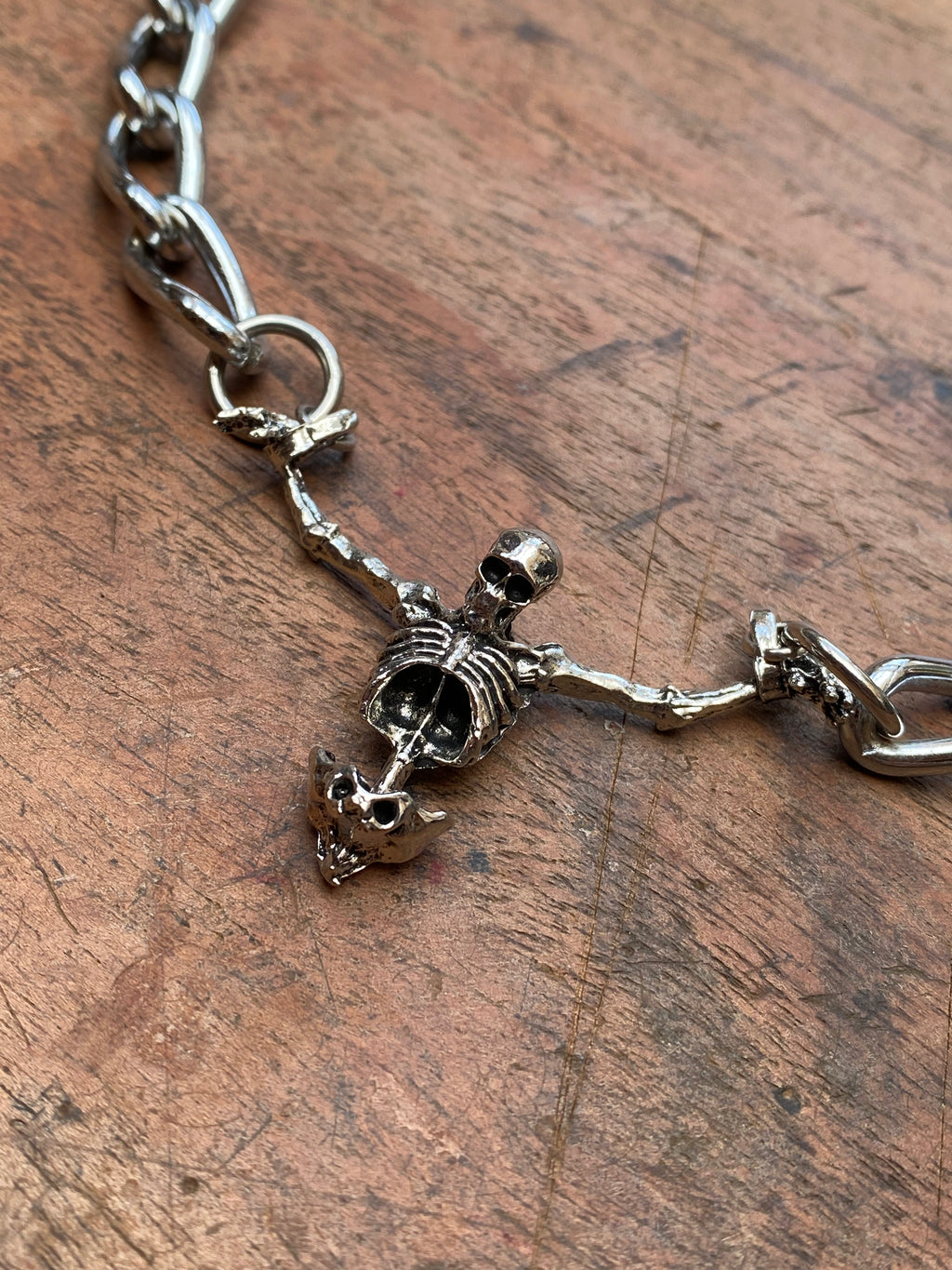 Hanging Skeleton Chunky Chain Necklace