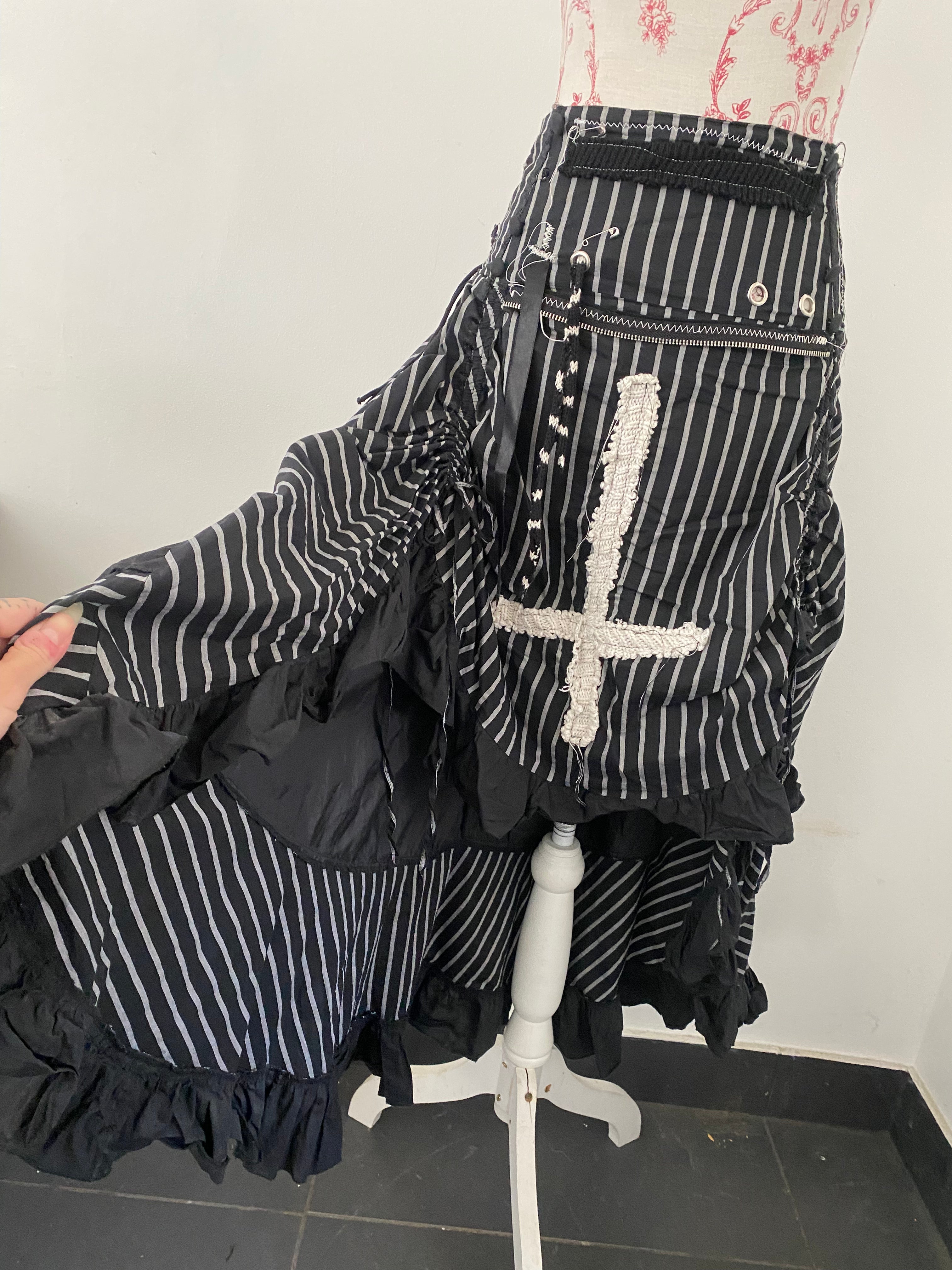 Layered Inverted Cross Stripy Maxi Skirt with Hitch Ups