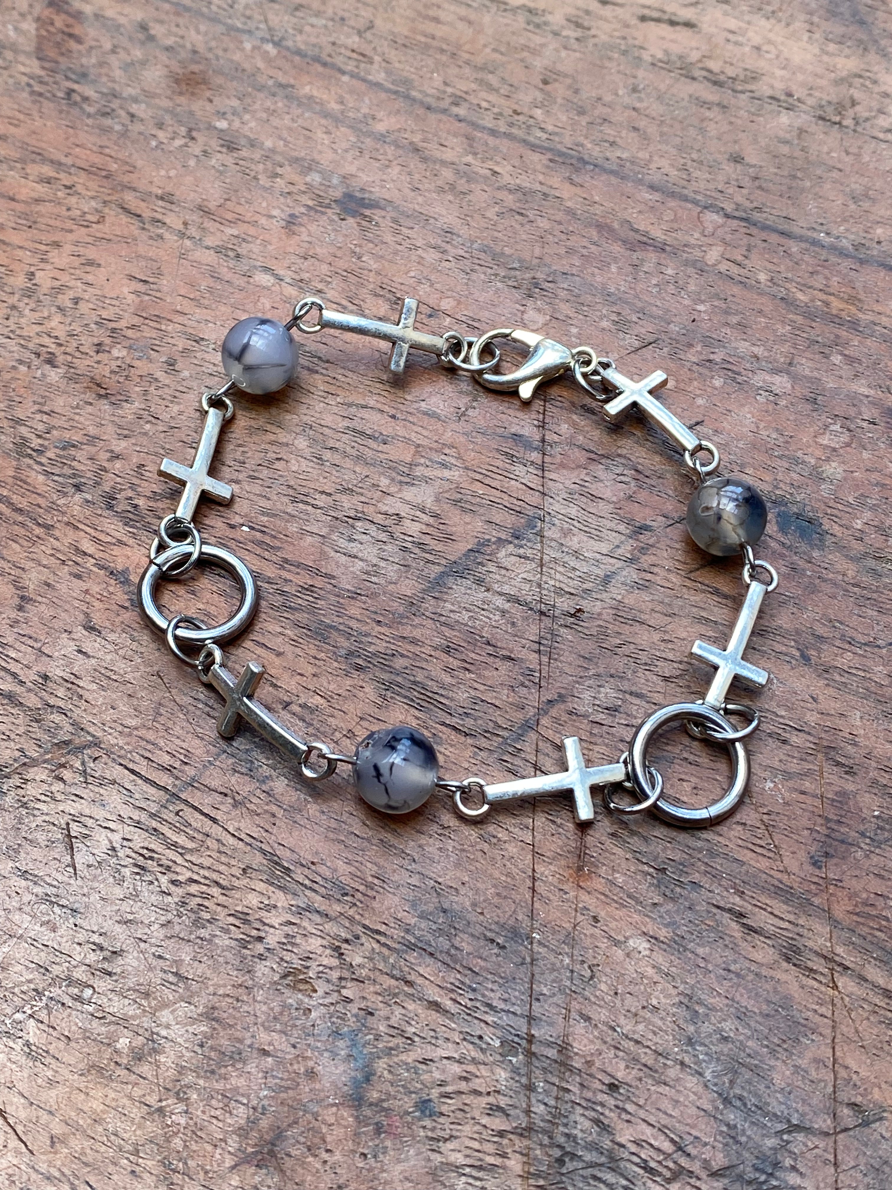Crosses and Dragon Vein Agate Bracelet