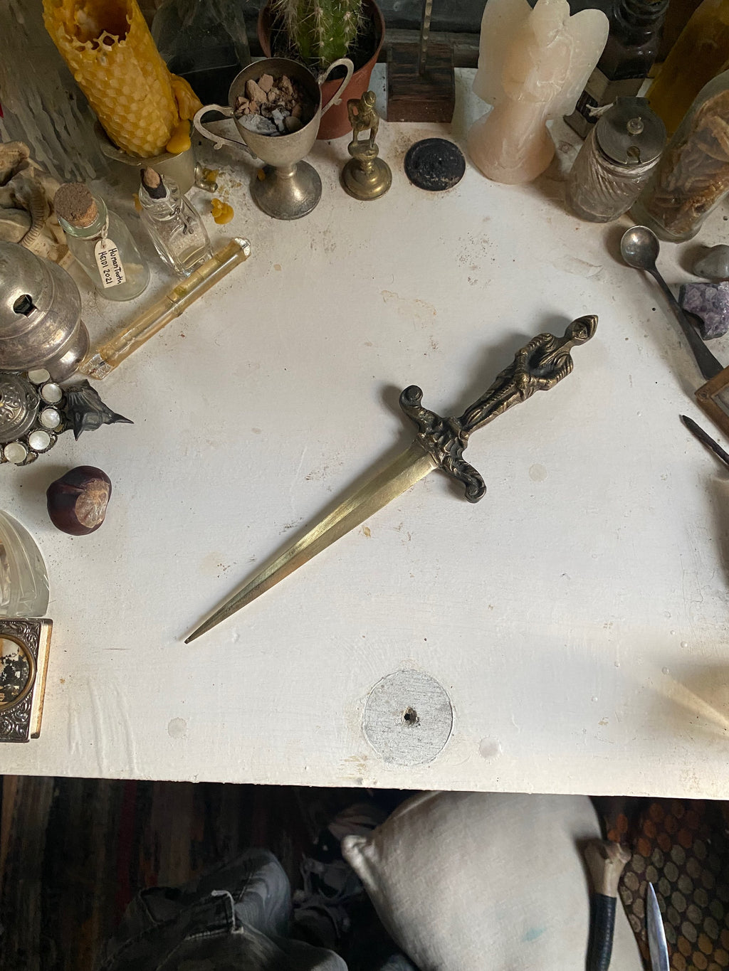 Brass Knight Handle Dagger image 0
