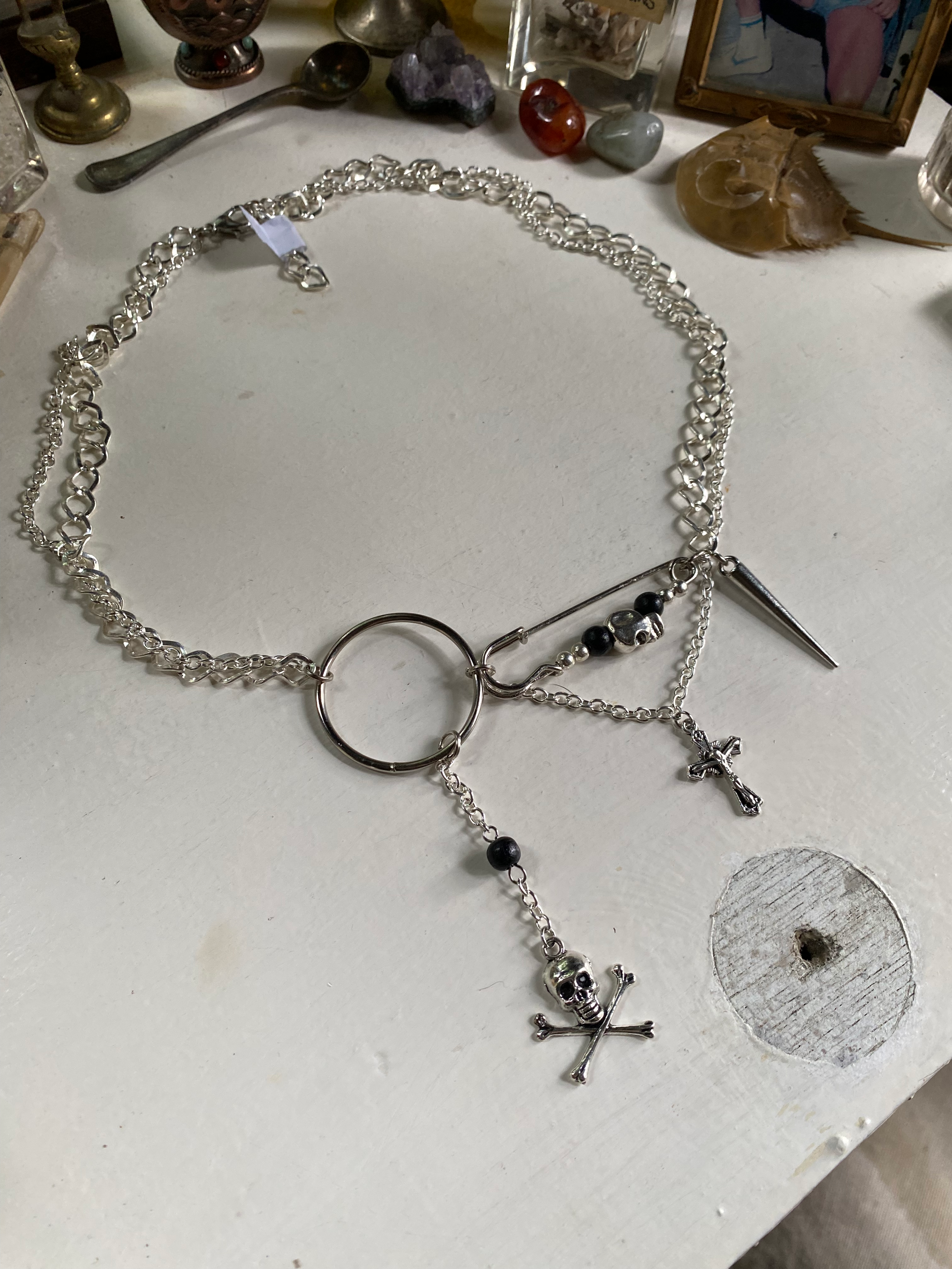 Assymetrical Chain Necklace with Skulls image 5