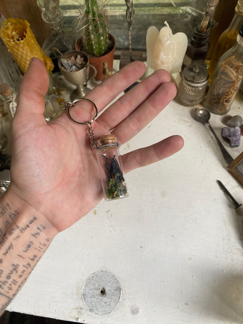 Magpie Claws in Glass Jar Keychain image 1